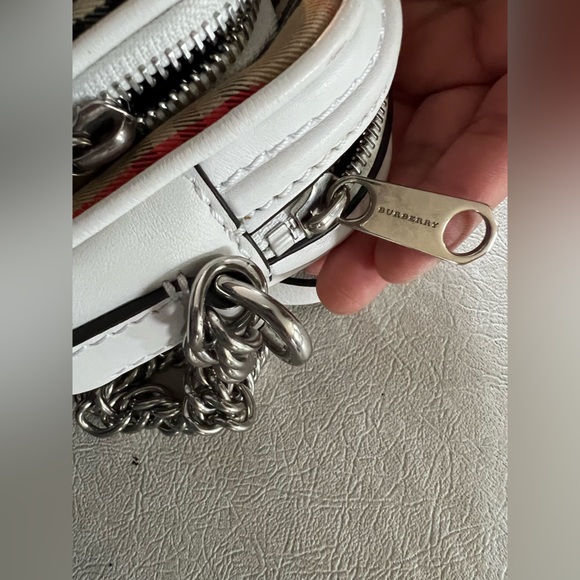 🤍🤍🤎Burberry Check Link Camera Bag 🤎🤍🤍 - Picture 7 of 14